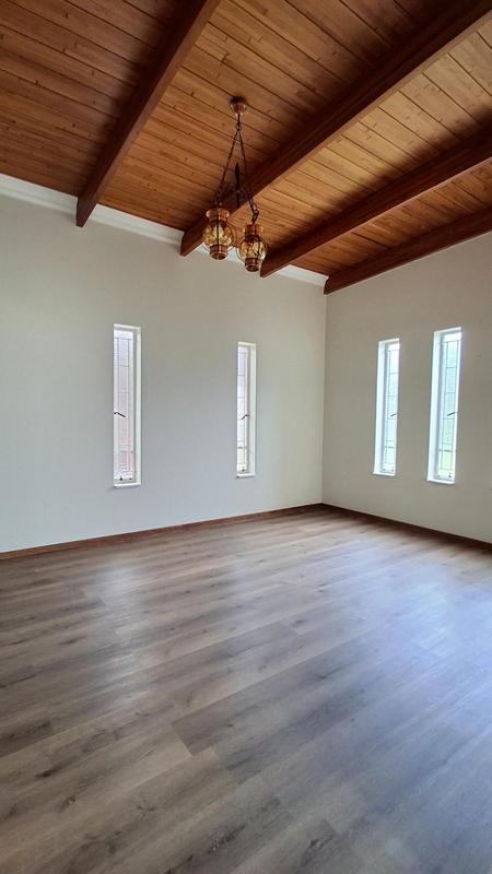 5 Bedroom Property for Sale in Meyerhof Free State